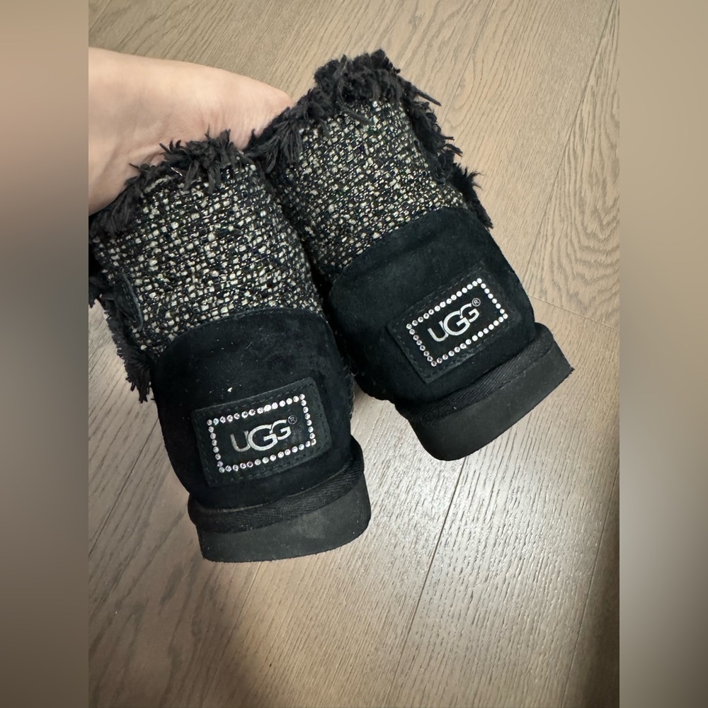 Ugg - image 4